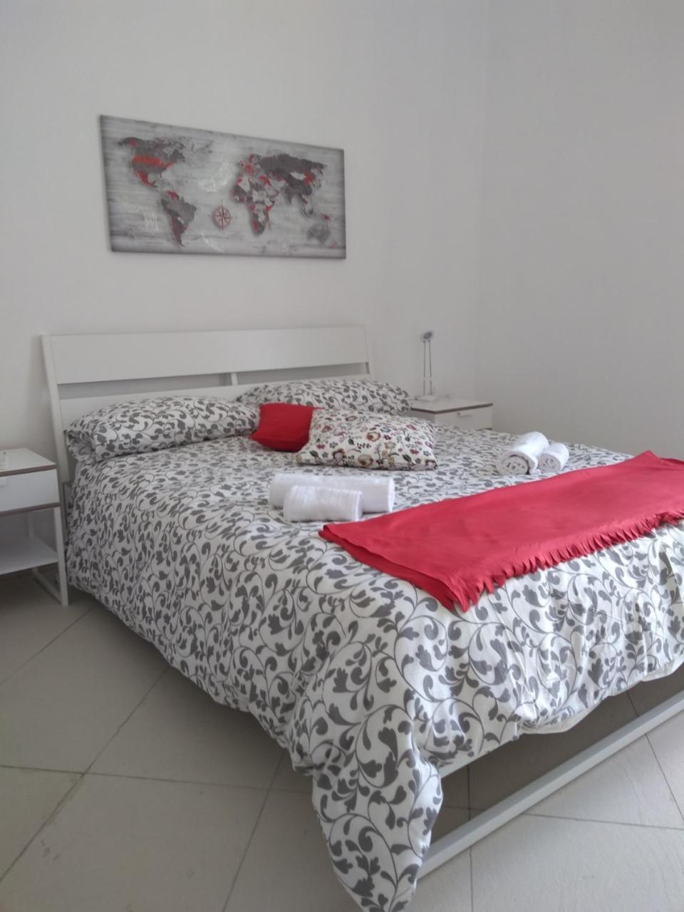 Enjoy Trani Hotel Buitenkant foto